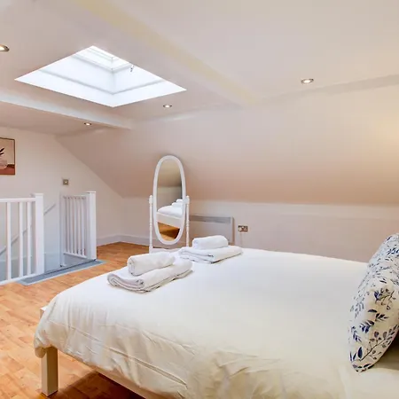 Wonderful Two-Bedroom Apartment London Exterior photo