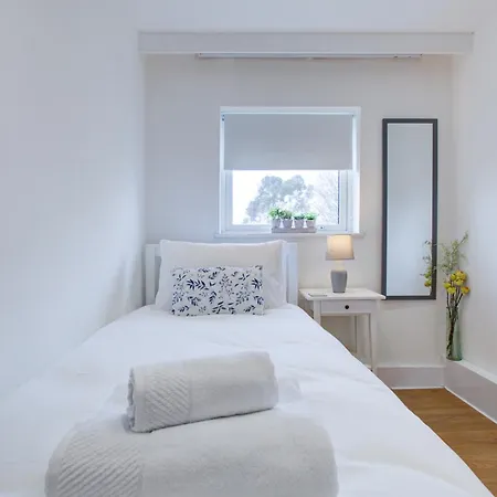 Wonderful Two-Bedroom Apartment London Exterior photo